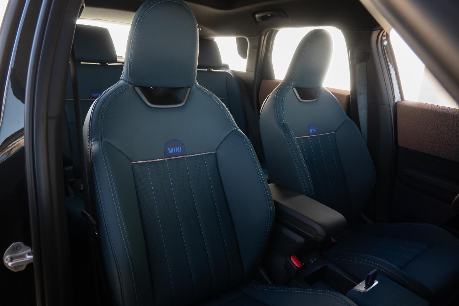 2026 MINI Countryman S - Photo 13