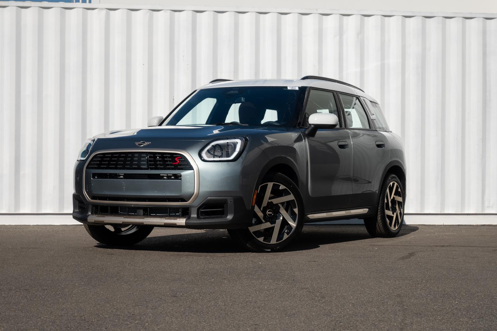 2026 MINI Countryman S's photo