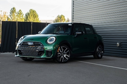 2025 MINI Hardtop 4 Door Iconic Hatchback