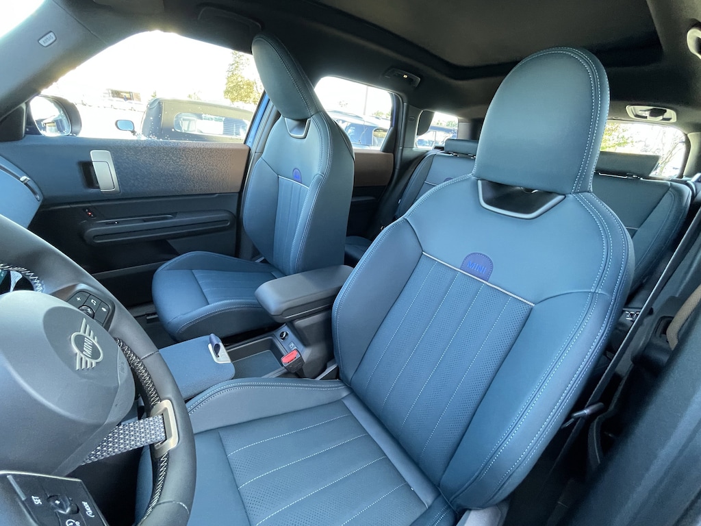 New 2026 MINI Countryman Signature Plus SUV