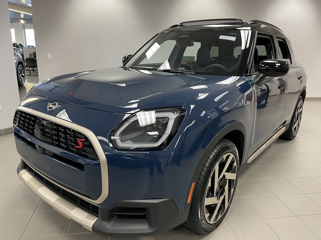 New 2026 MINI Countryman Iconic SUV