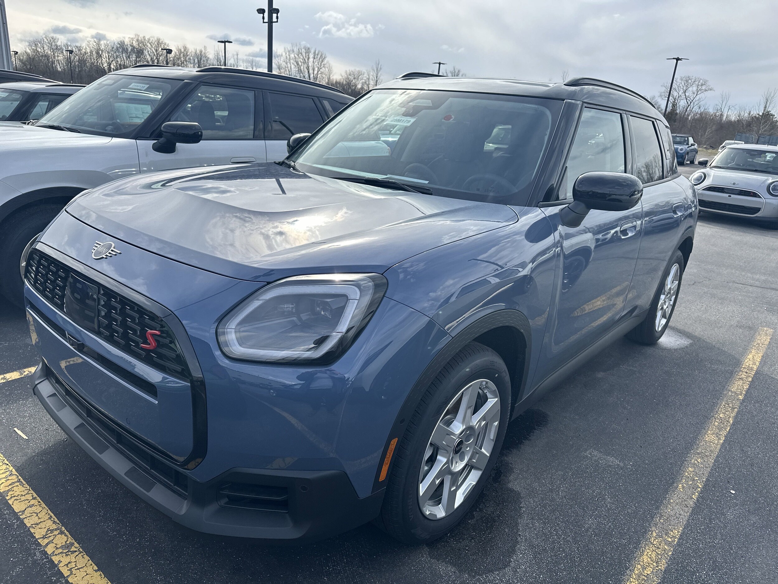 2025 Mini Countryman S ALL4 Iconic photo 3