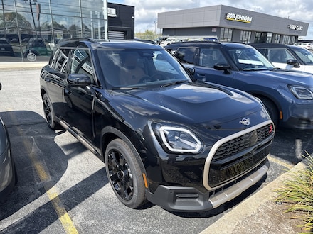2025 MINI Countryman Iconic SUV