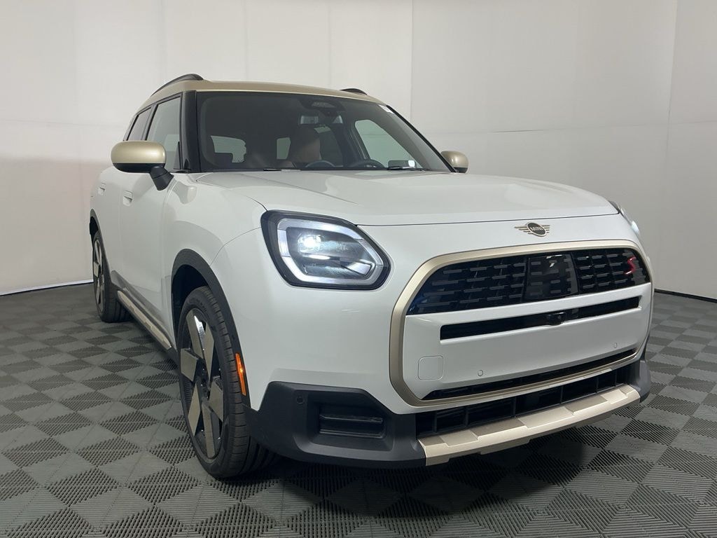 New 2026 MINI Countryman Iconic SUV