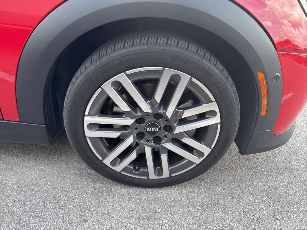 2025 Mini Cooper Hardtop 2 Door photo 3