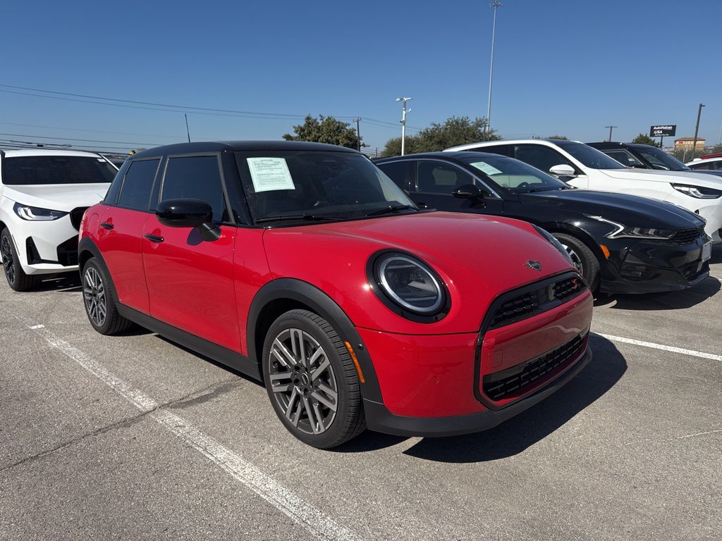 2025 Mini Cooper 4 Door Hardtop S photo 2