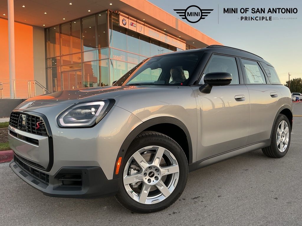 2026 MINI Countryman S's photo