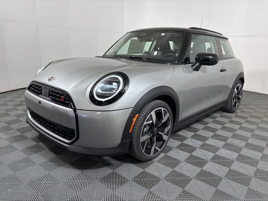 2025 Mini Cooper S Iconic photo 2