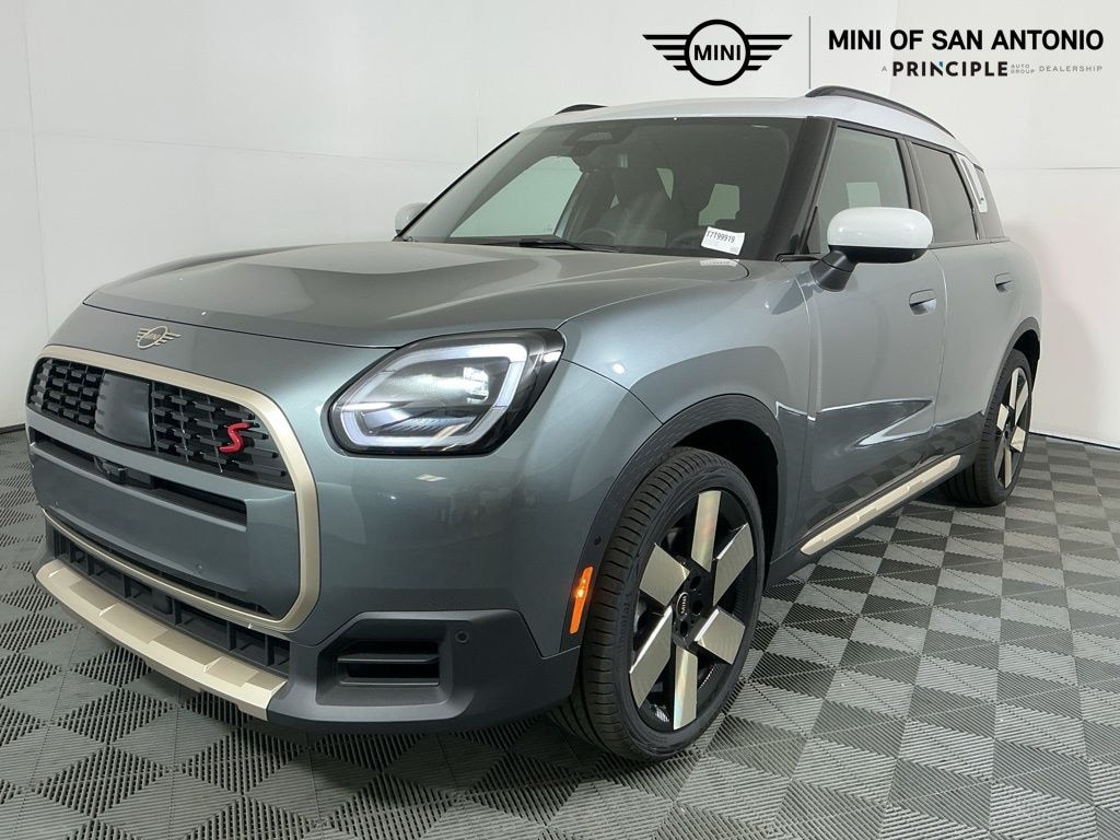 New 2026 MINI Countryman Iconic SUV