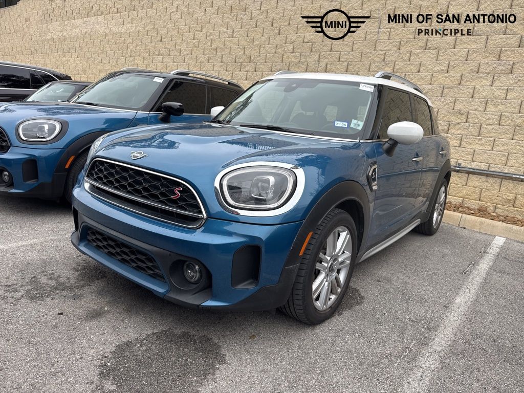 2023 MINI Countryman S's photo