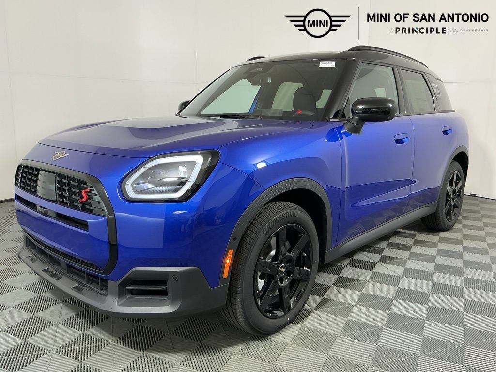 New 2026 MINI Countryman Iconic SUV