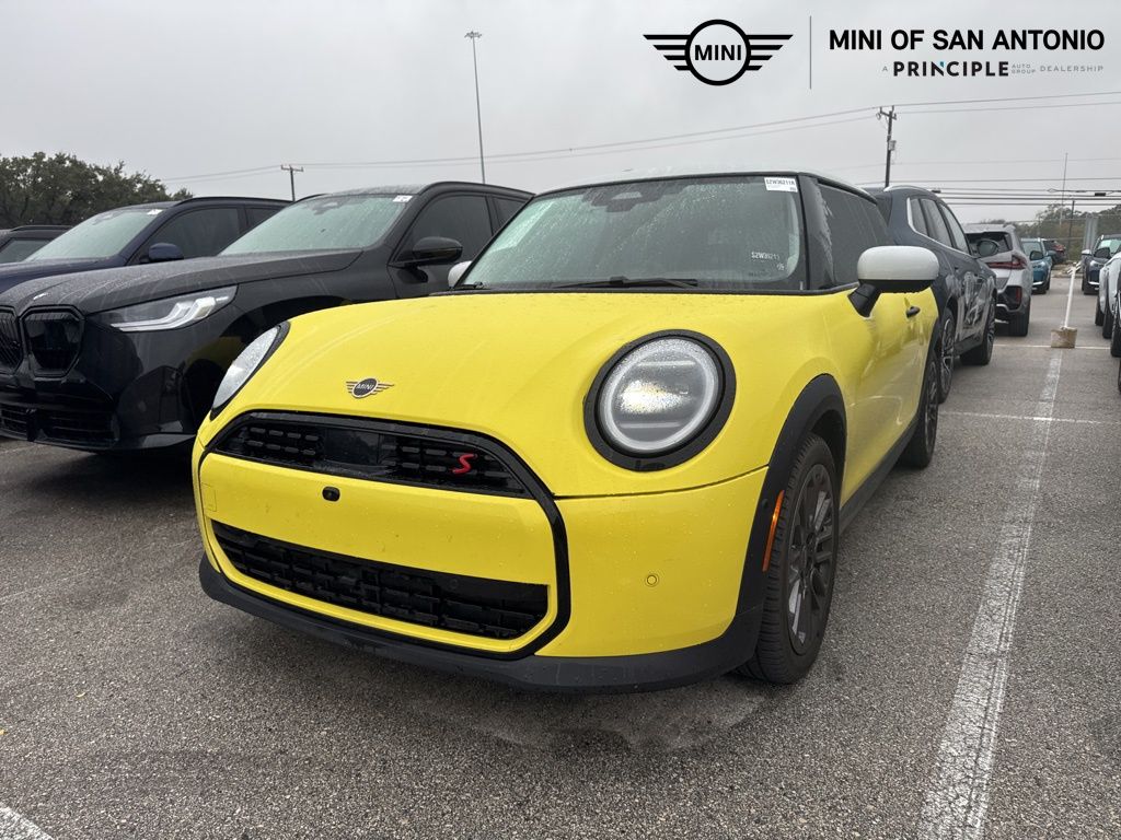 2025 MINI Hardtop 2 Door S's photo