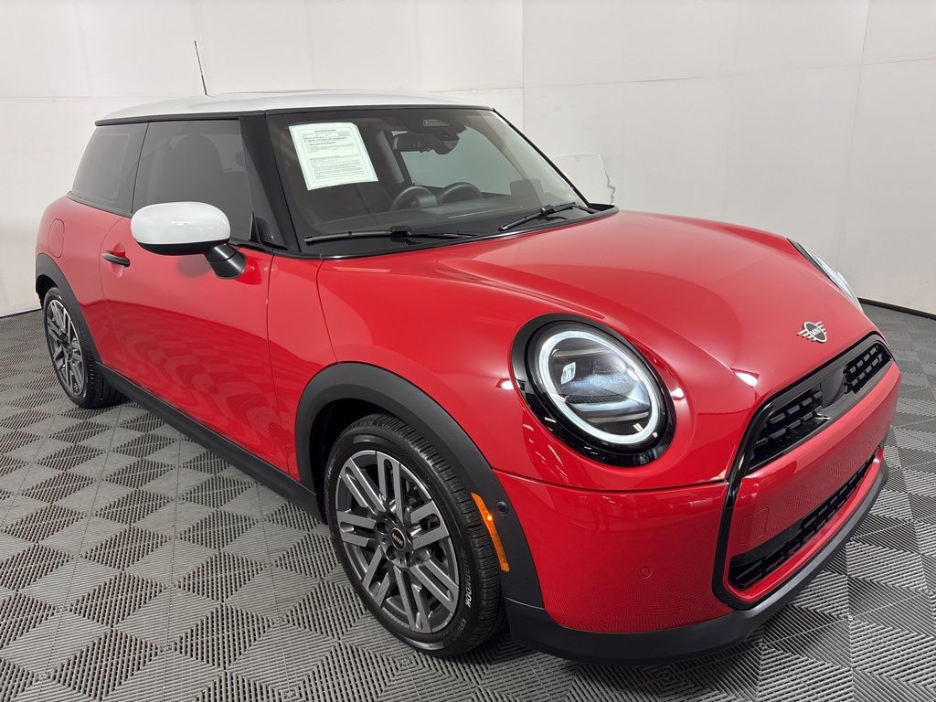 2025 Mini Cooper Hardtop 2 Door photo 3