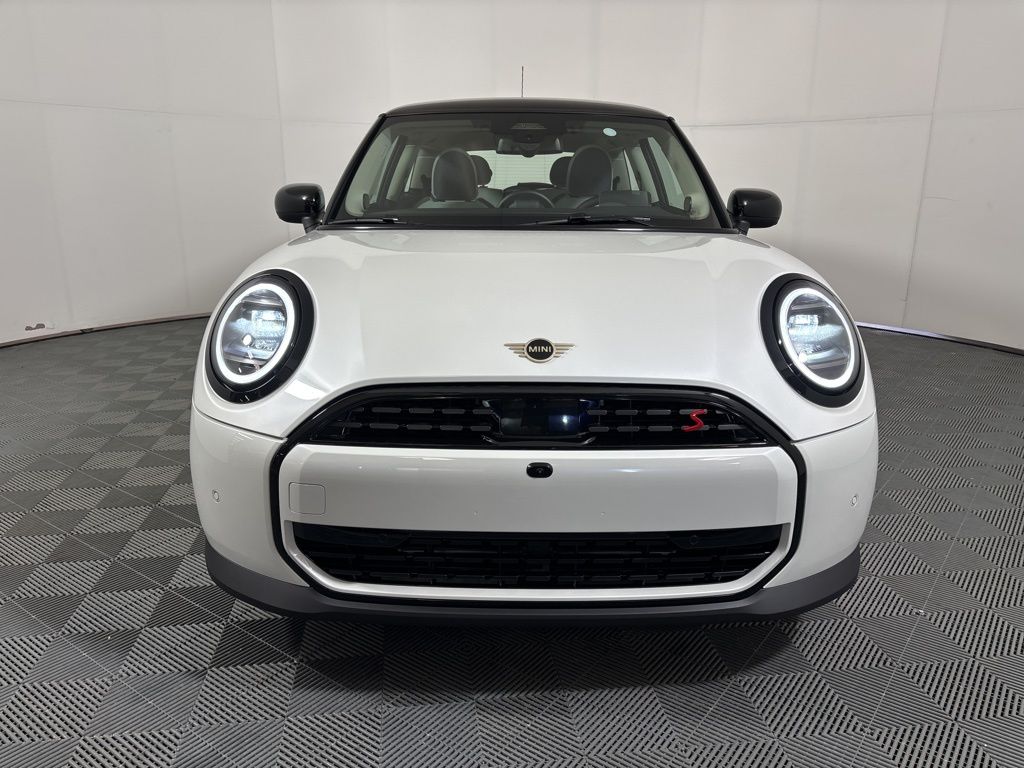 2025 Mini Cooper S Iconic photo 3