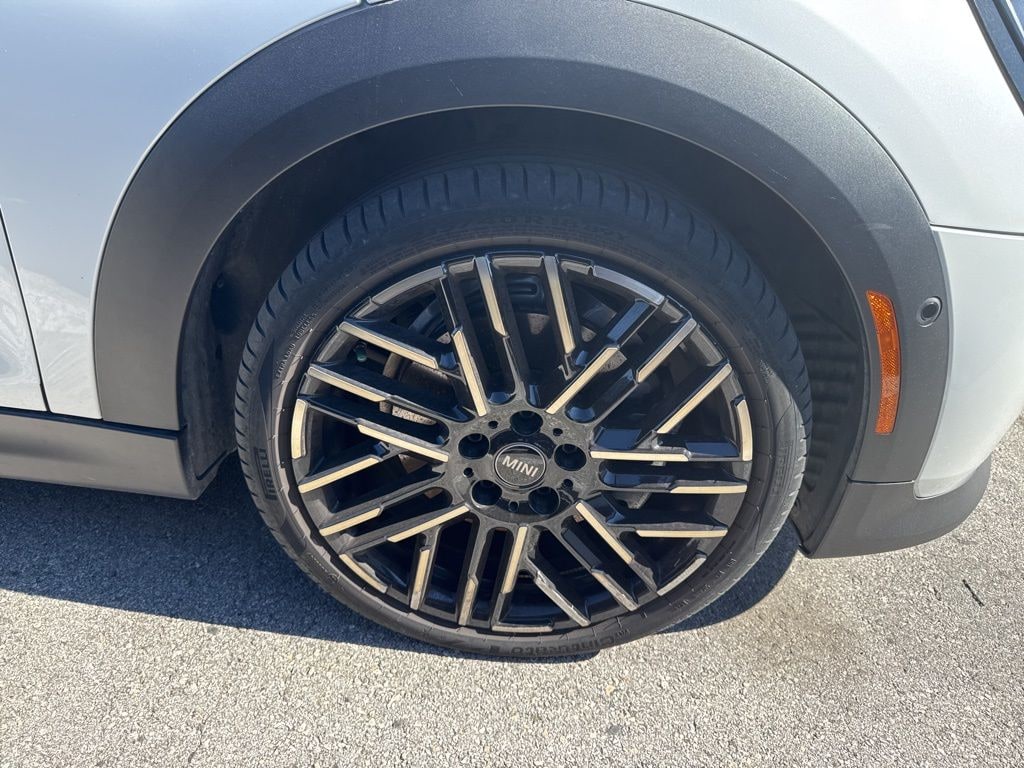 New 2025 MINI Hardtop 2 Door Hatchback