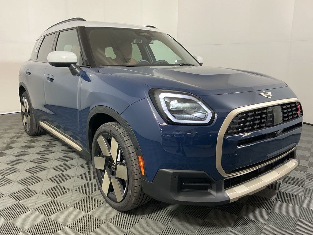 New 2026 MINI Countryman Iconic SUV