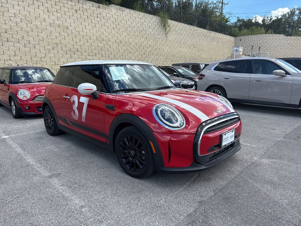 2024 Mini Cooper 2 Door Hardtop photo 2