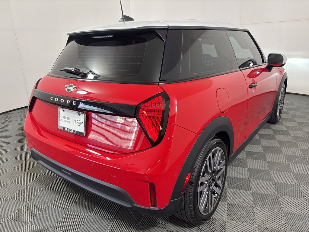 2025 Mini Cooper Hardtop 2 Door photo 4