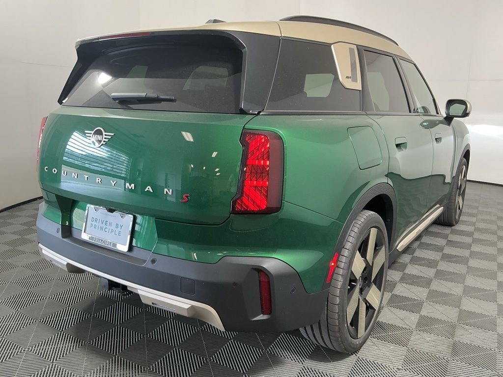 New 2026 MINI Countryman Iconic SUV