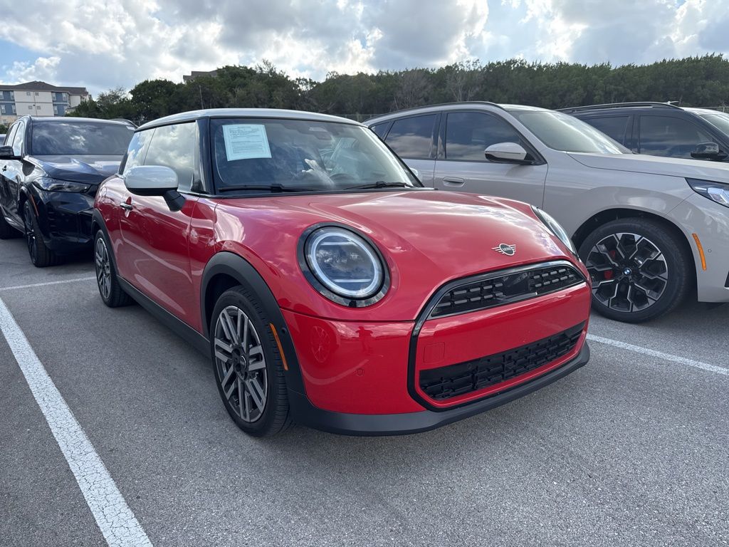 2025 Mini Cooper Hardtop 2 Door photo 2