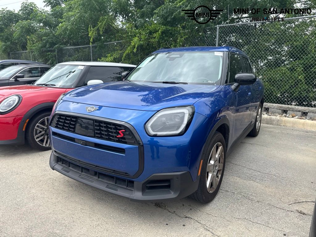 2025 MINI Countryman S ALL4's photo