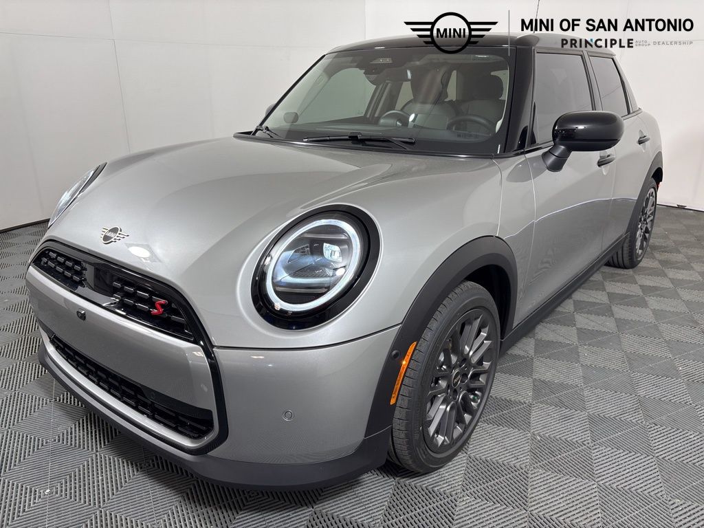 2025 MINI Hardtop 4 Door