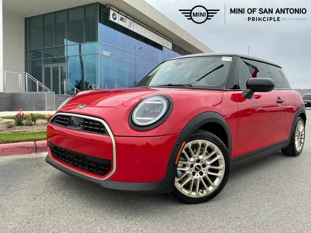 2025 MINI Hardtop Cooper's photo