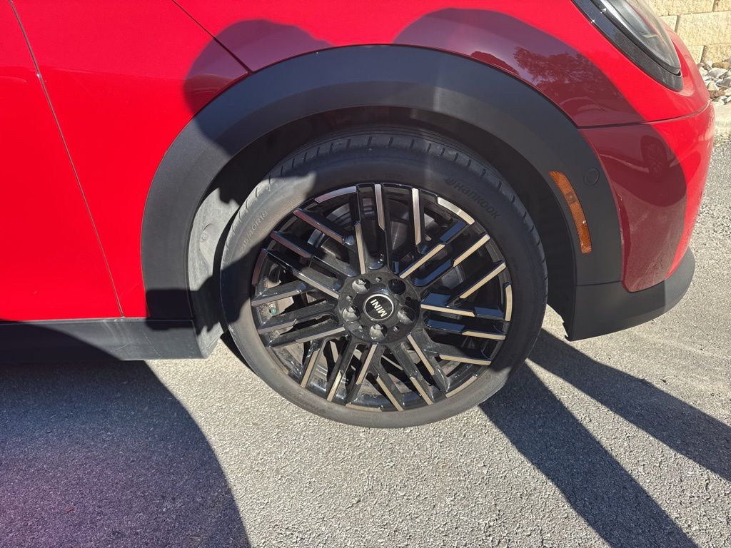 2025 Mini Cooper 2 Door Hardtop S photo 3