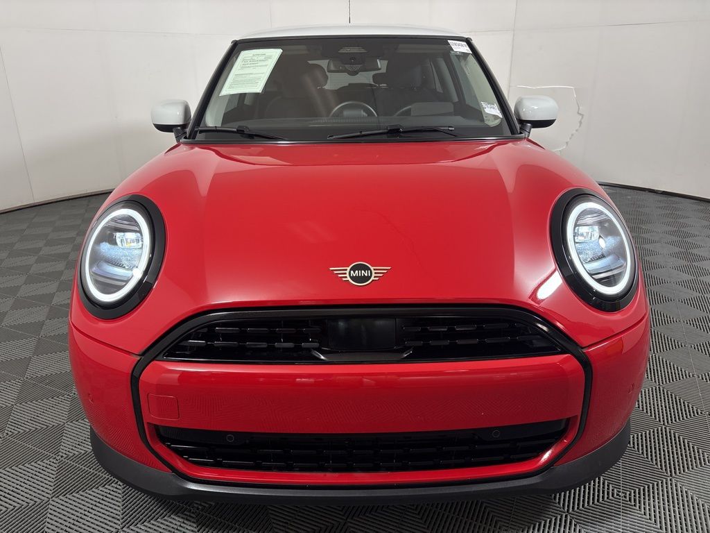 2025 Mini Cooper Hardtop 2 Door photo 2