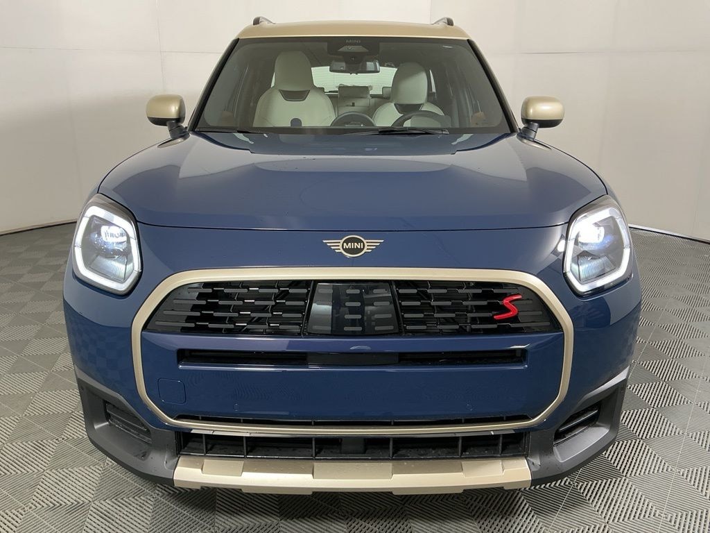 New 2026 MINI Countryman Signature Plus SUV