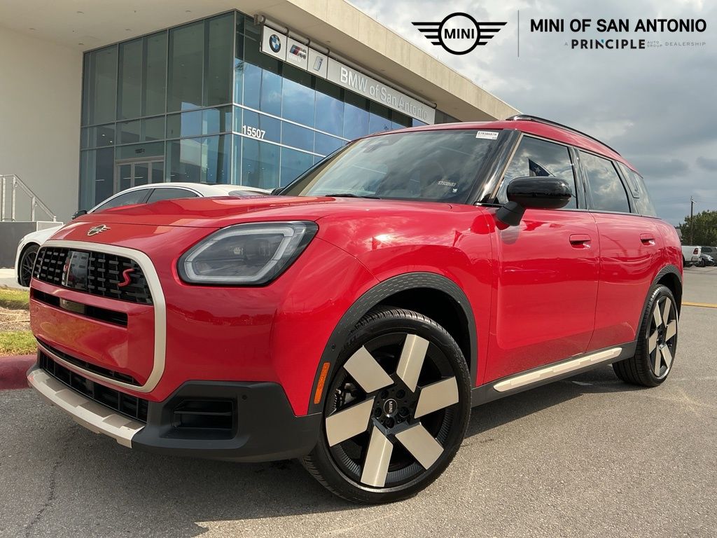 2025 MINI Countryman S's photo