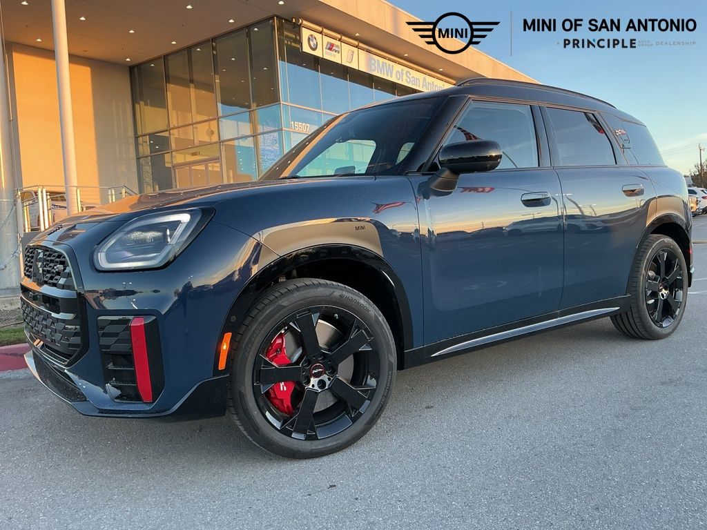 2026 MINI Countryman John Cooper Works's photo