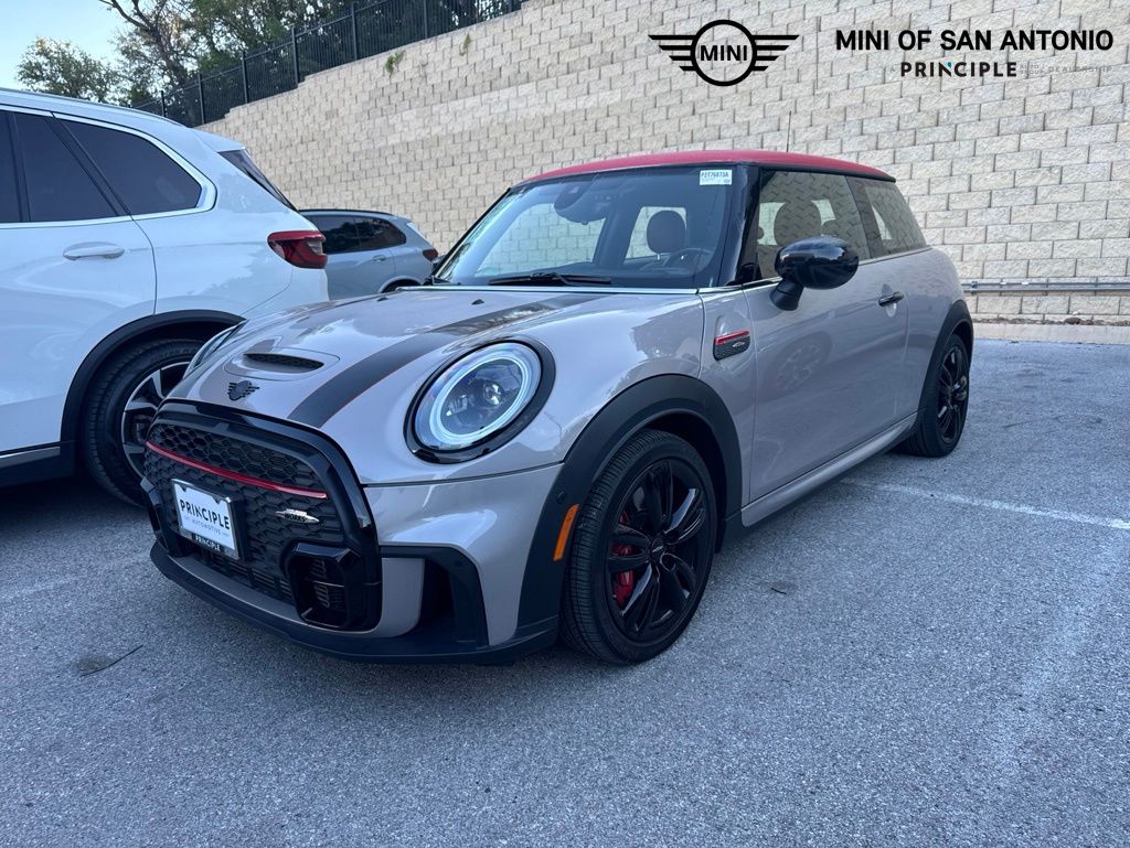 2023 MINI Hardtop John Cooper Works's photo