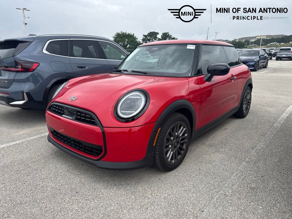 2025 MINI Hardtop Cooper's photo