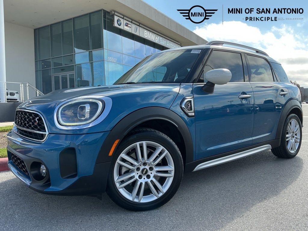 2023 MINI Countryman S's photo