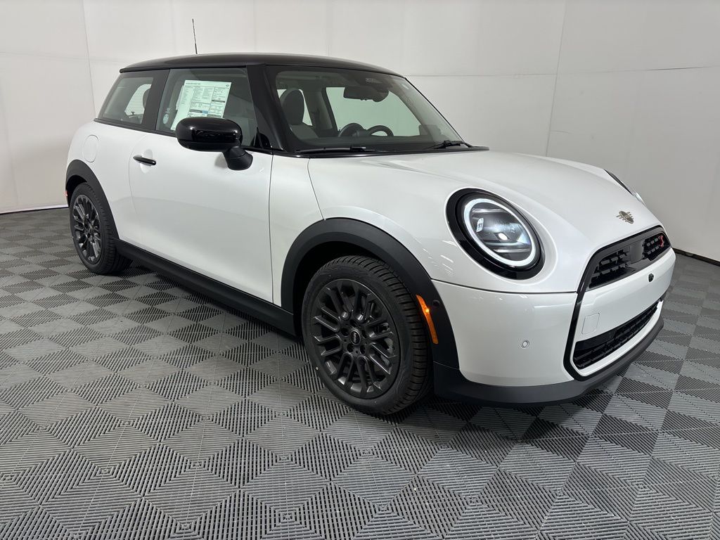 2025 Mini Cooper S Iconic photo 4