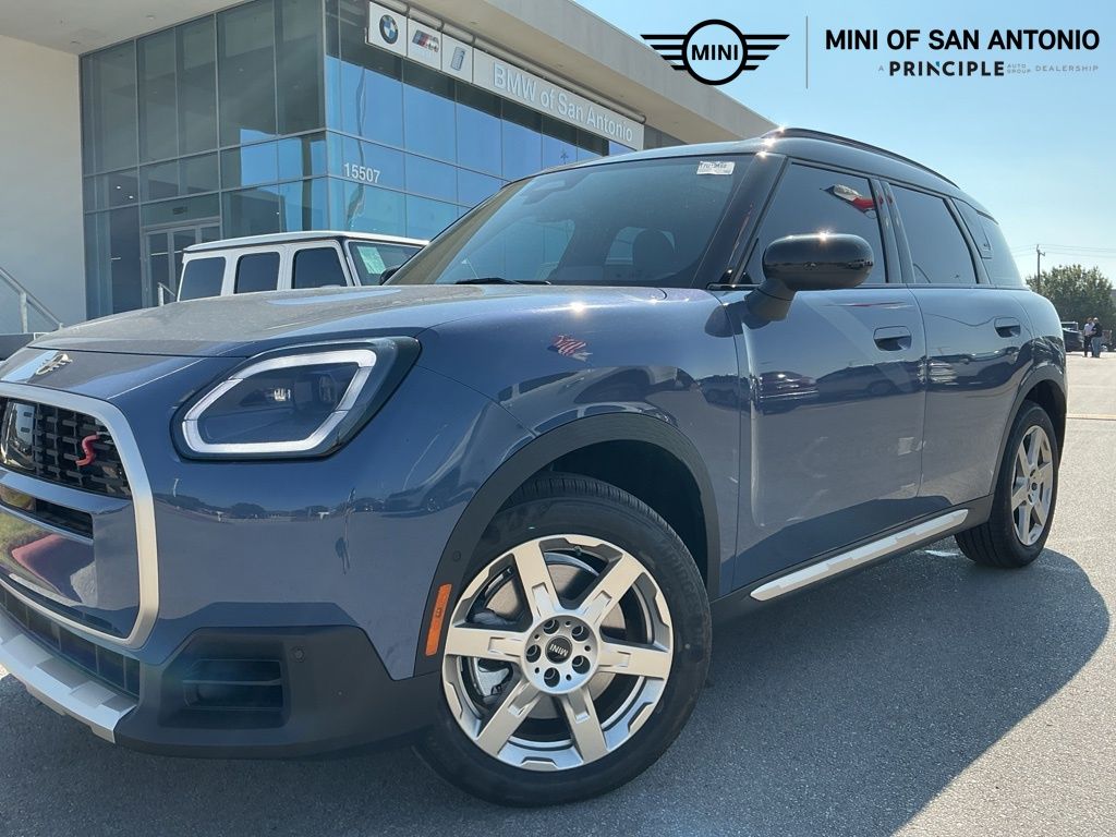 2026 MINI Countryman S's photo