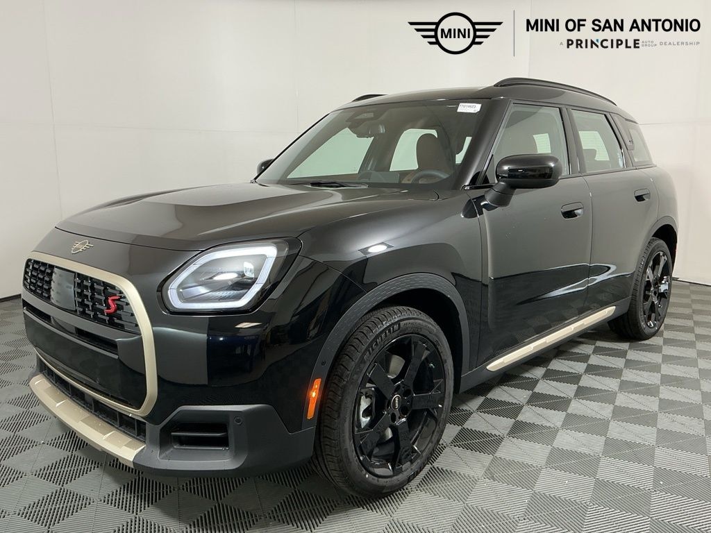 New 2026 MINI Countryman Signature Plus SUV