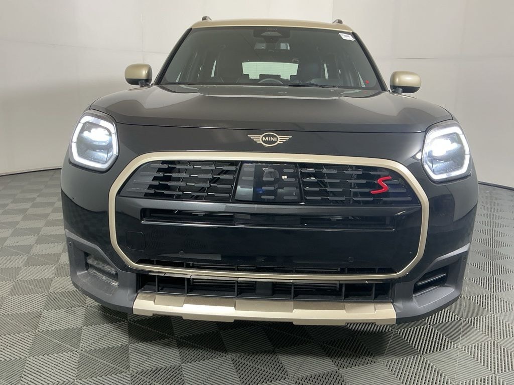 New 2026 MINI Countryman Signature Plus SUV