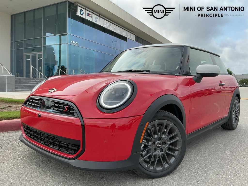 2026 MINI Hardtop Cooper S's photo