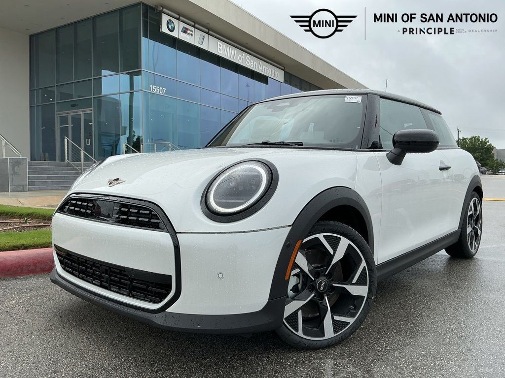 2026 MINI Hardtop's photo