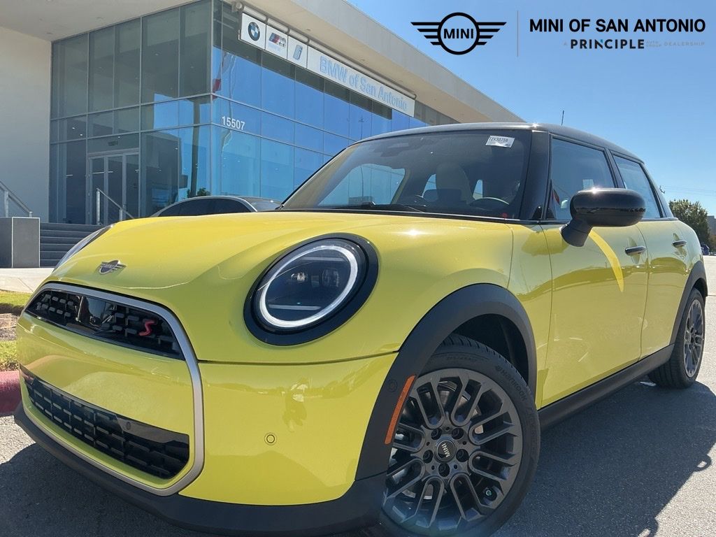2026 MINI Hardtop 4 Door S's photo