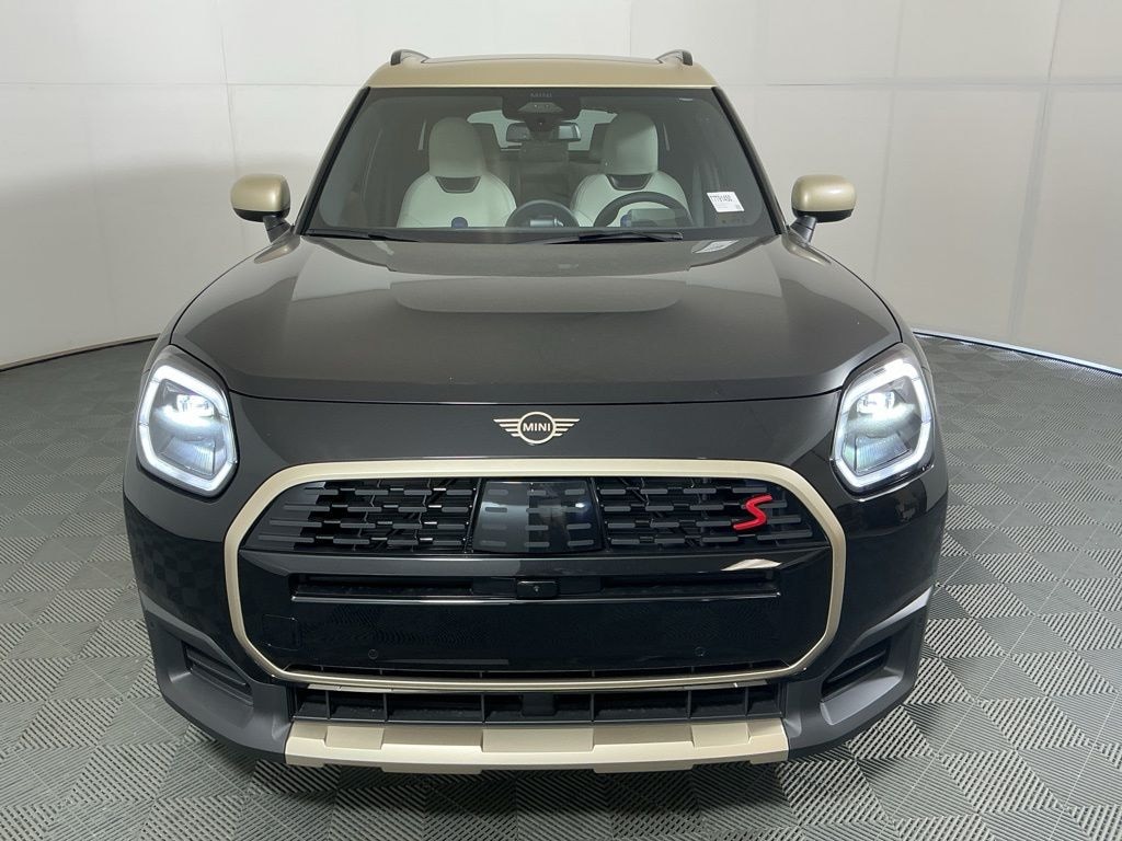 New 2026 MINI Countryman Iconic SUV