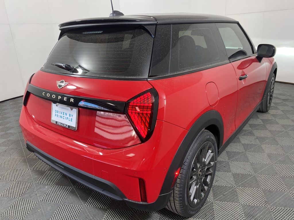 2025 Mini Cooper S Iconic photo 4