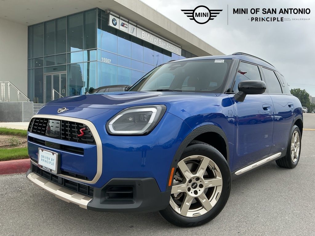 2025 MINI Countryman S ALL4's photo