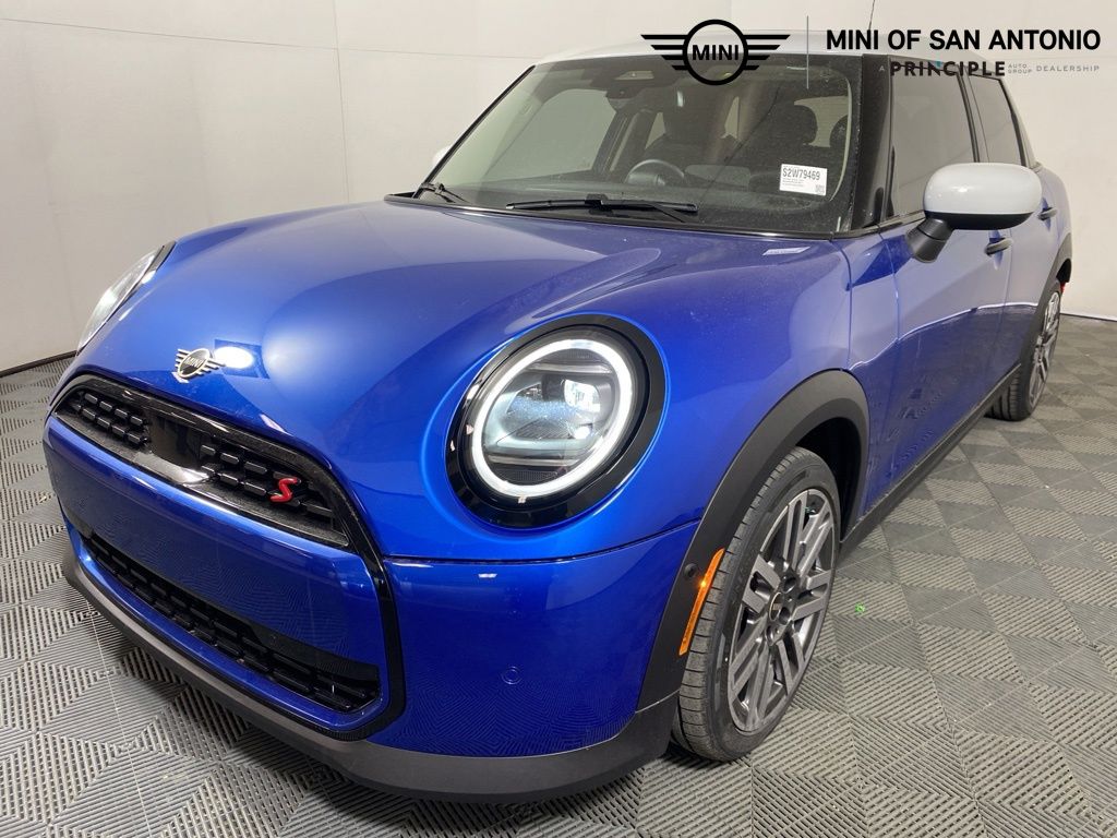 2025 MINI Hardtop 4 Door Signature Plus