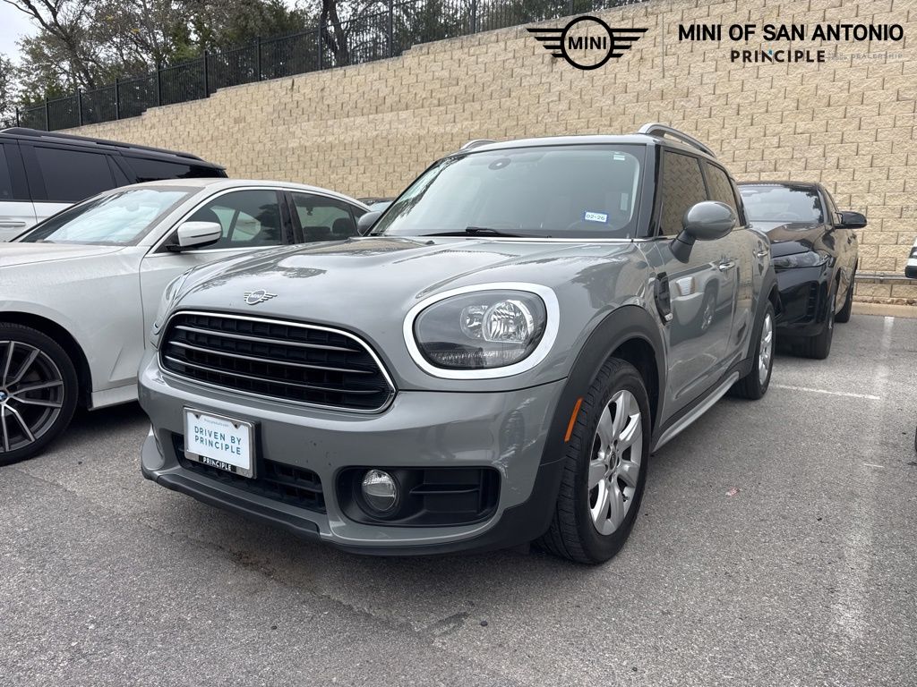 2019 MINI Countryman Base's photo