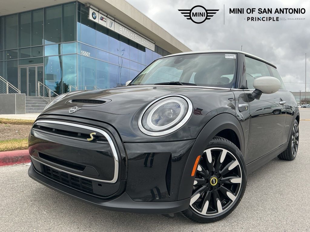 2024 MINI Hardtop 2 Door SE