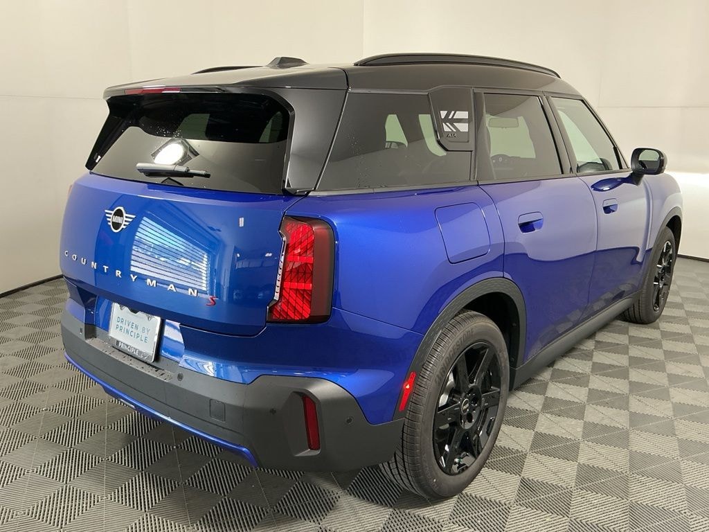 New 2026 MINI Countryman Iconic SUV