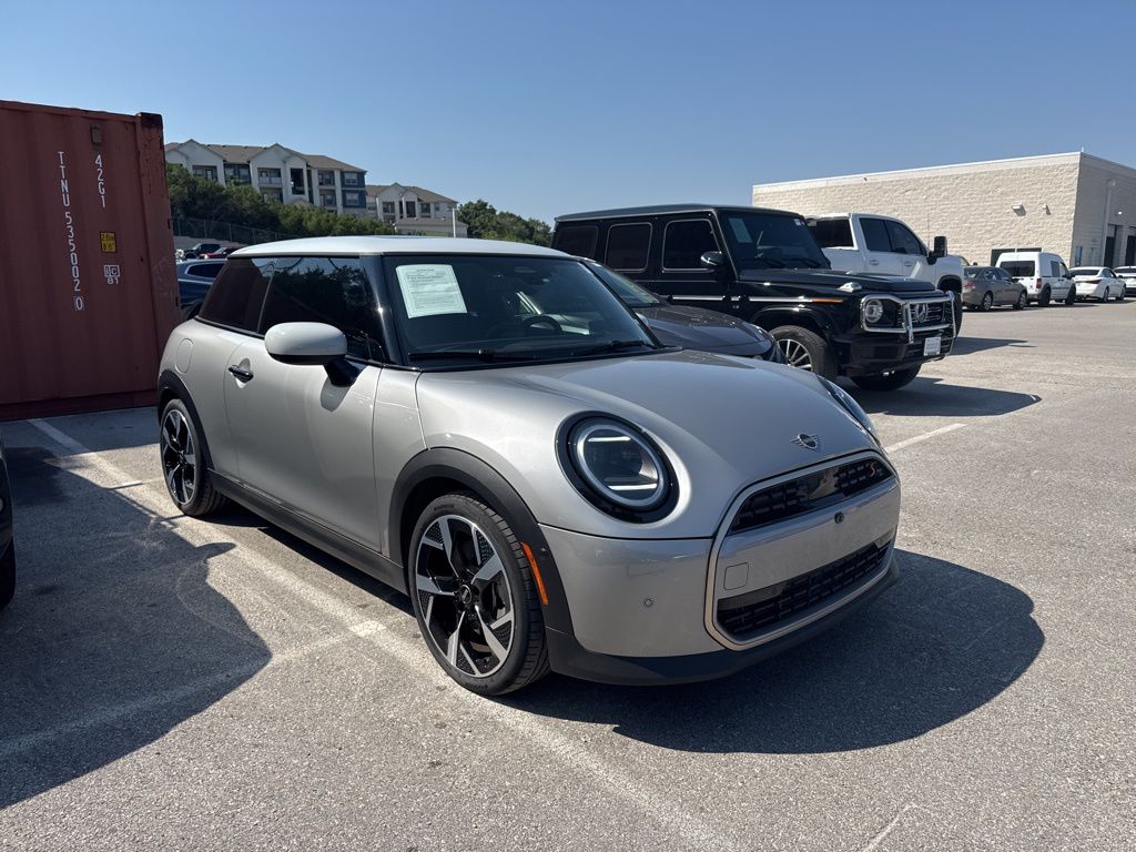 2025 Mini Cooper 2 Door Hardtop S photo 2